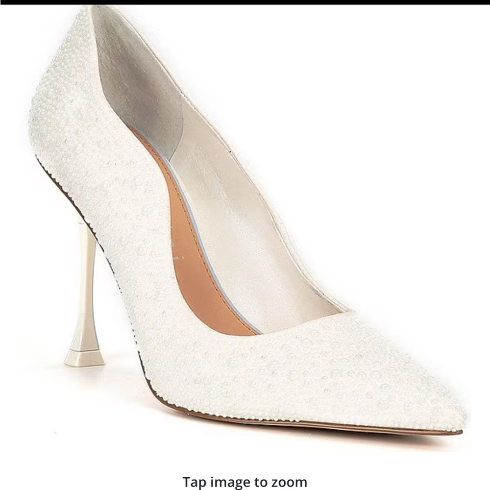 Gianni Bini White Heels Elegant Design